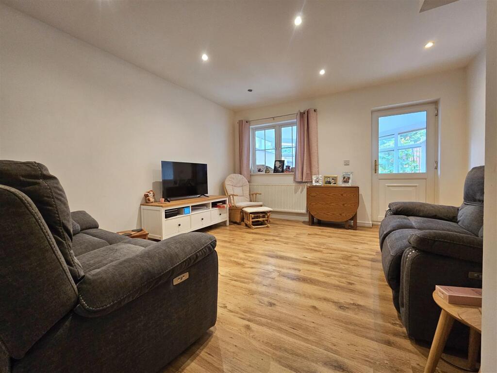 Wagon Lane, Solihull photo 5