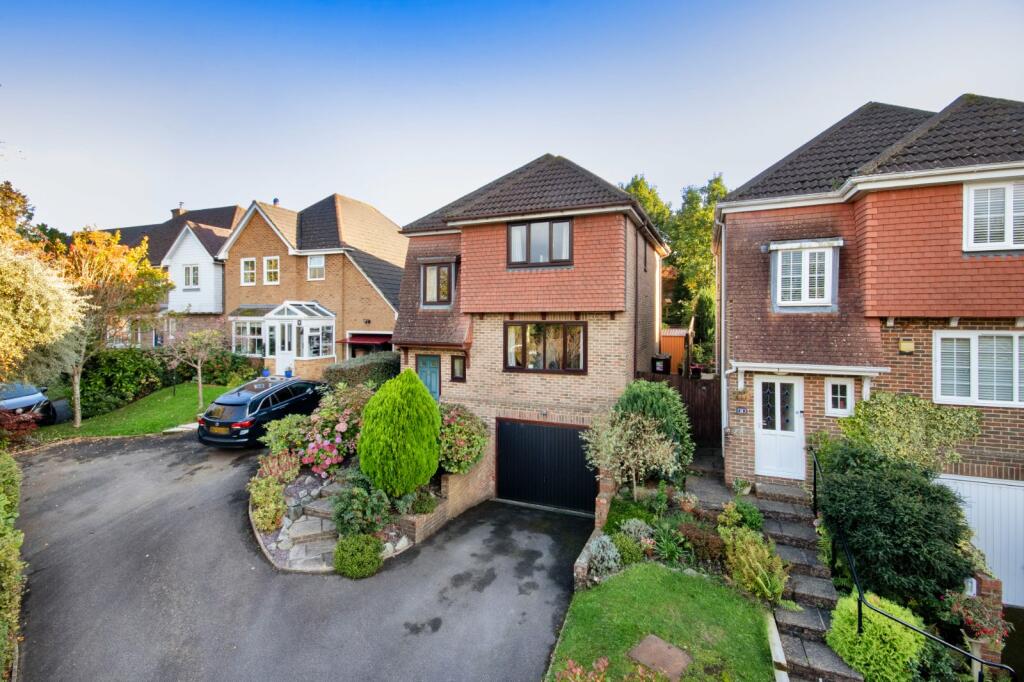 Main image of property: Meadow Rise, Horam, TN21