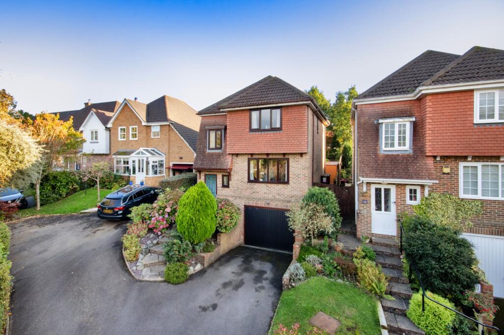 Main image of property: Meadow Rise, Horam, TN21