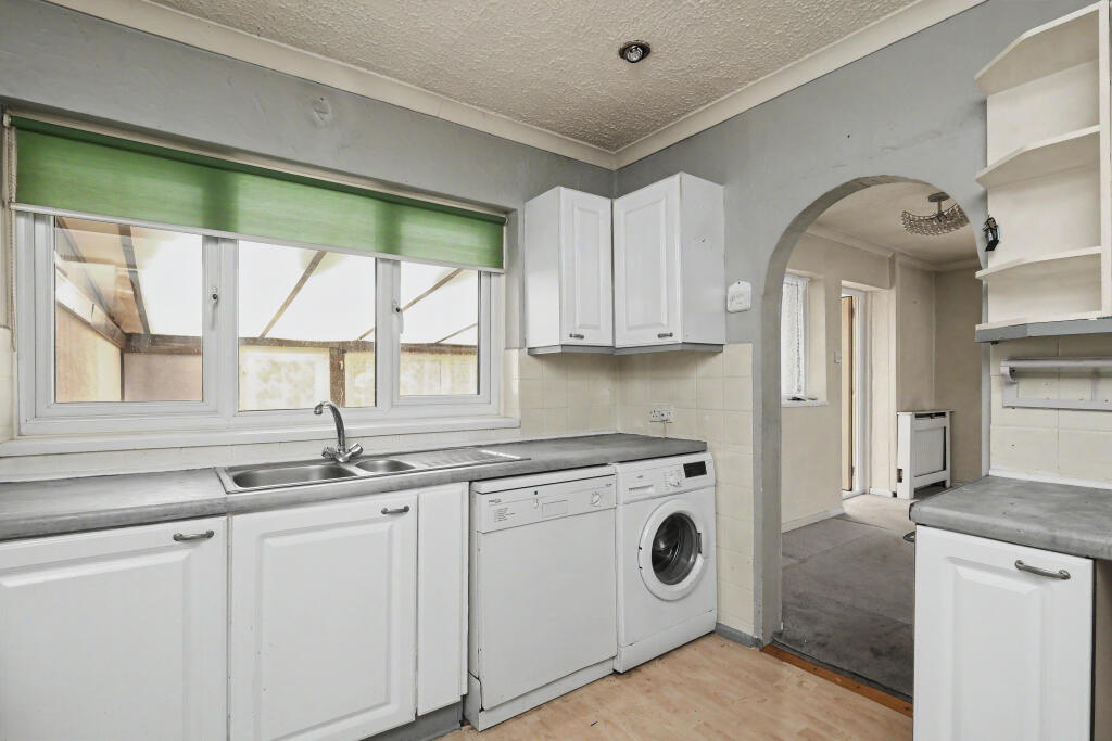 Brewers Hill Road, Dunstable, Central Bedfordshire photo 4