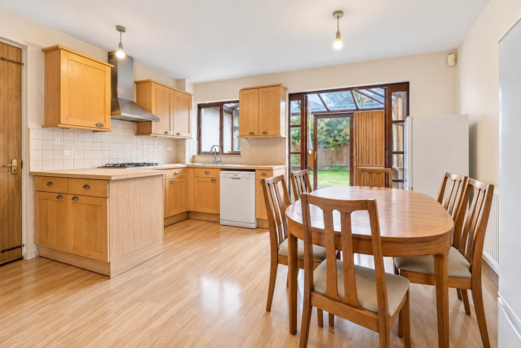 House in Southall - View 5