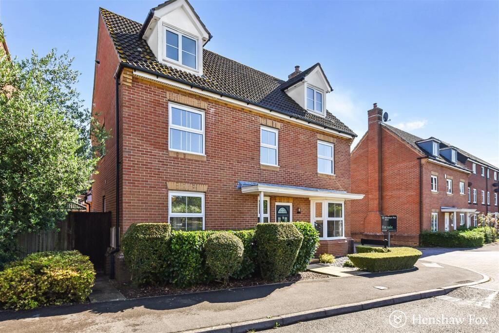 Main image of property: Harris Way, North Baddesley, Hampshire