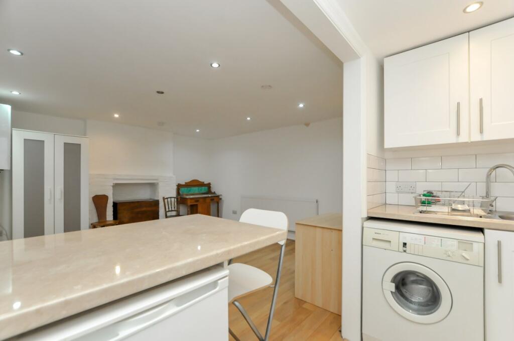 Apartment in London, Upper Clapton, Clapton - View 5