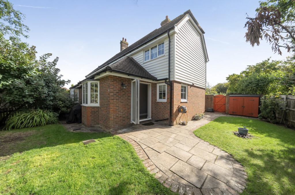 House in Redhill - View 5
