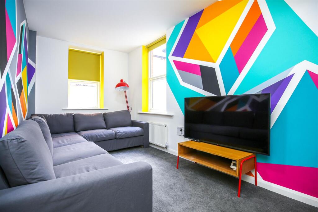 House in Newcastle upon Tyne - View 5