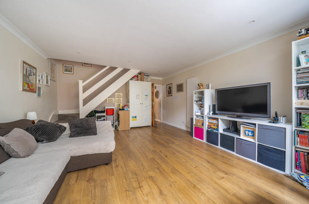 House in Watford - View 4