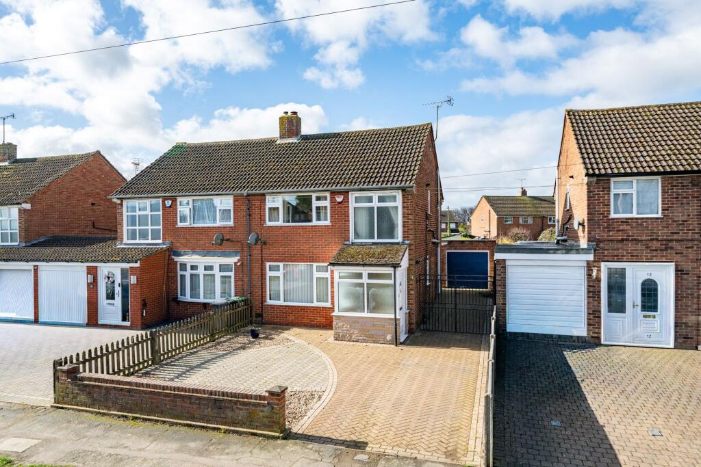 Main image of property: Ledwell Road, Caddington, LU1