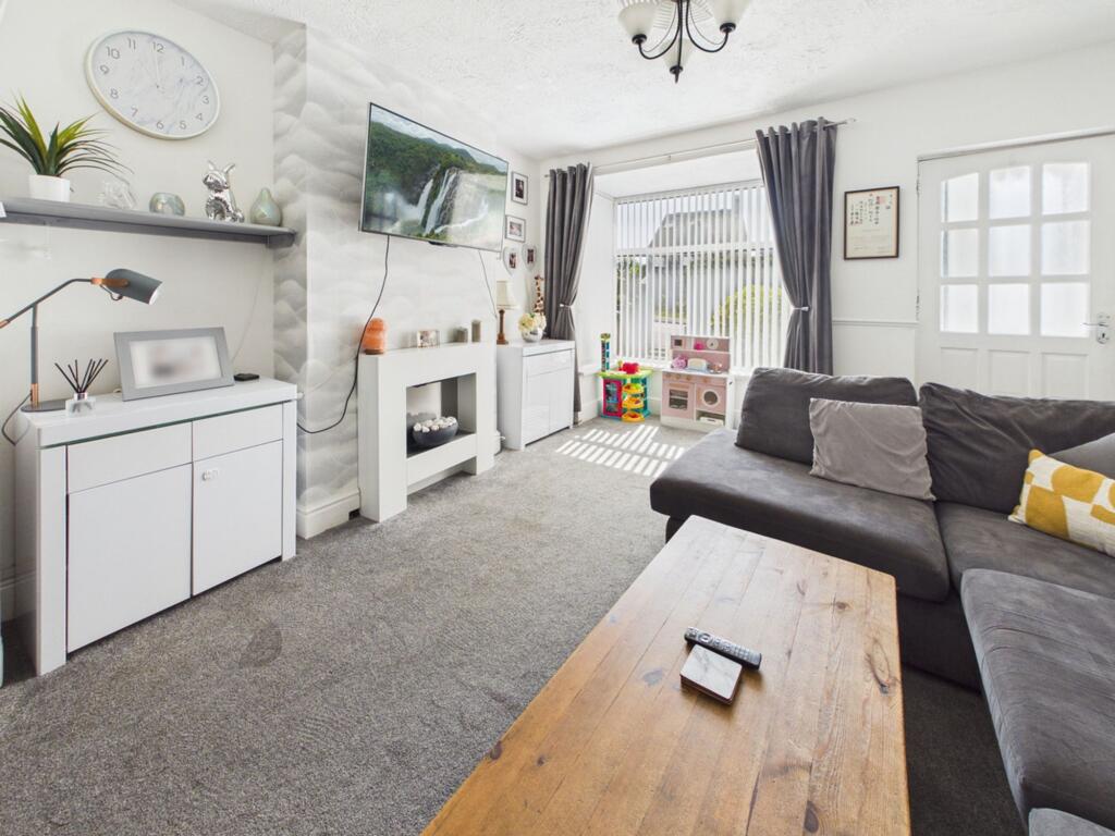 Williamthorpe Road, North Wingfield, S42 photo 4