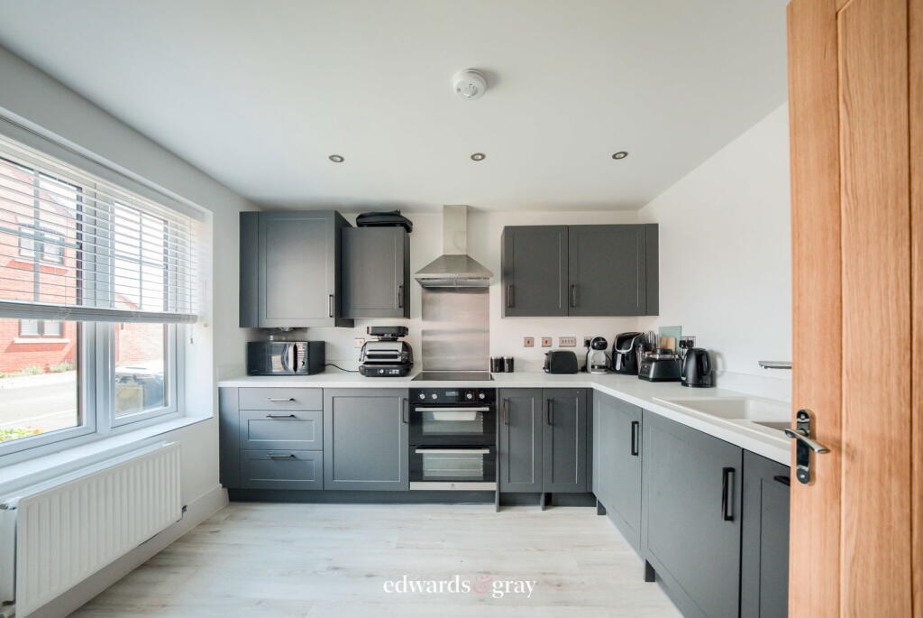 Rae-Jones Close, Lichfield, WS14 9RG - View 2