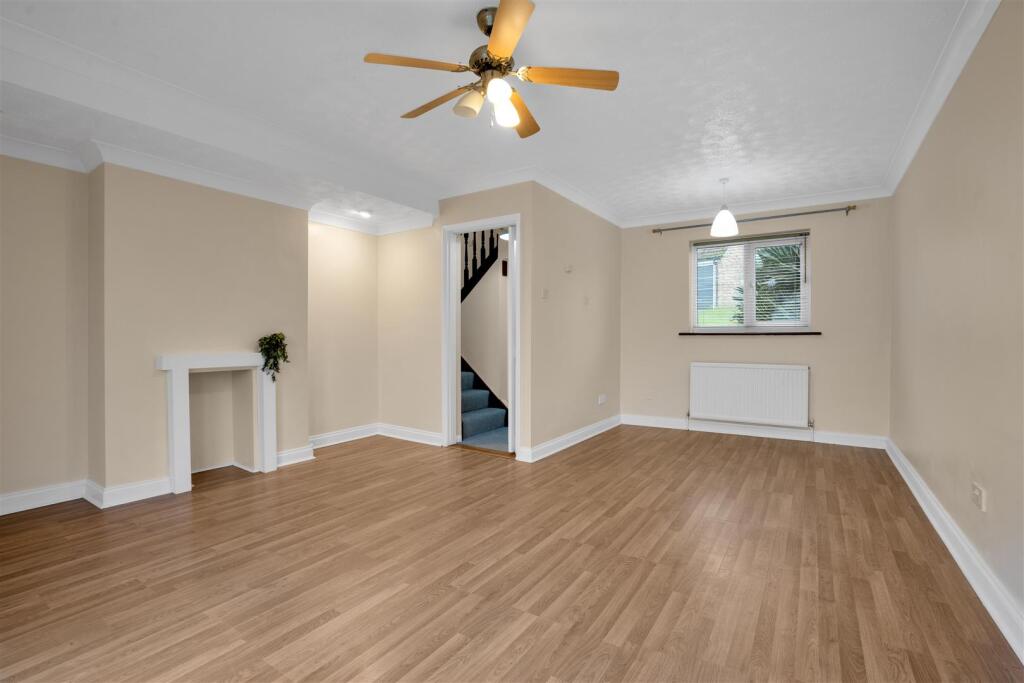 Taylor Drive, Lawford, Manningtree - View 5
