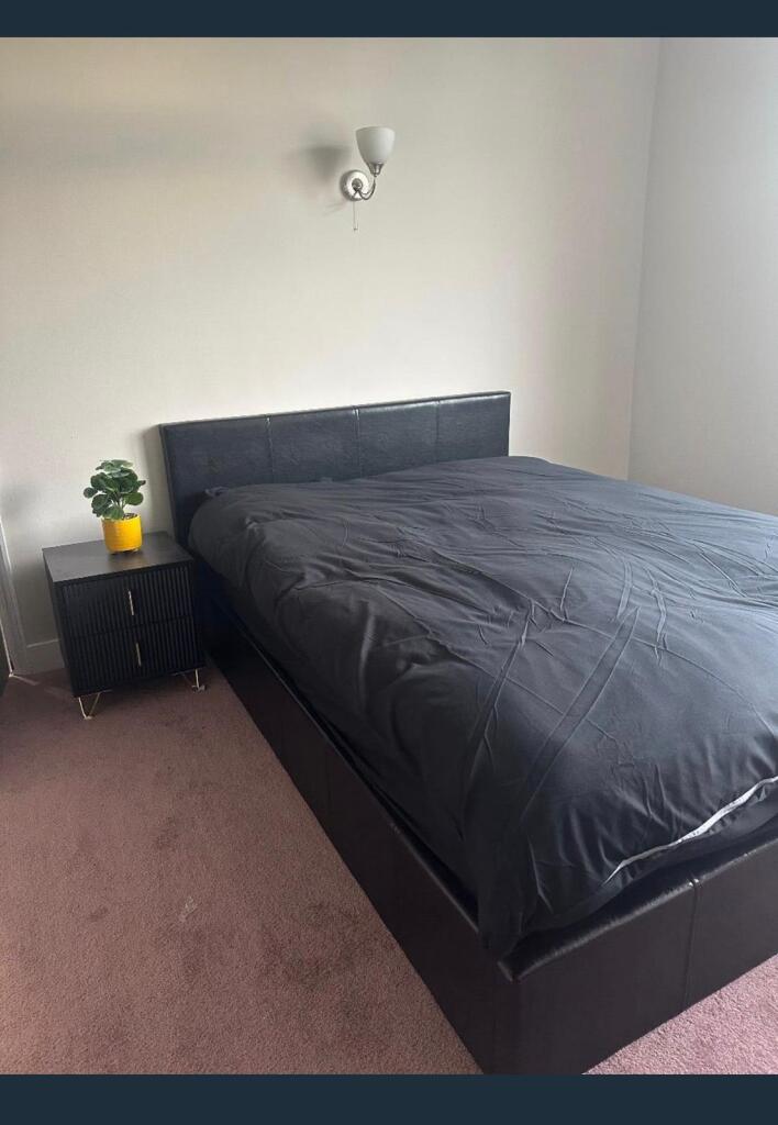 Main image of property: Rm7 0PX