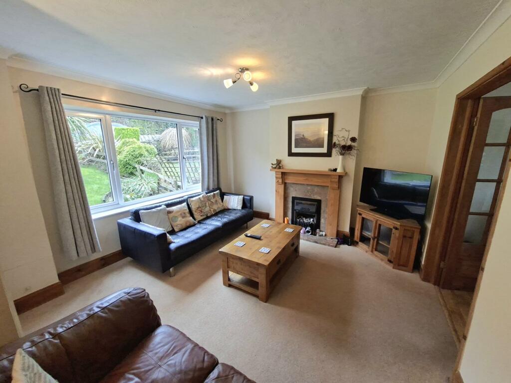 Haywood Lane, Deepcar, S36 photo 5