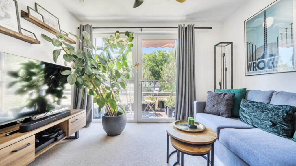 Apartment in London - View 4