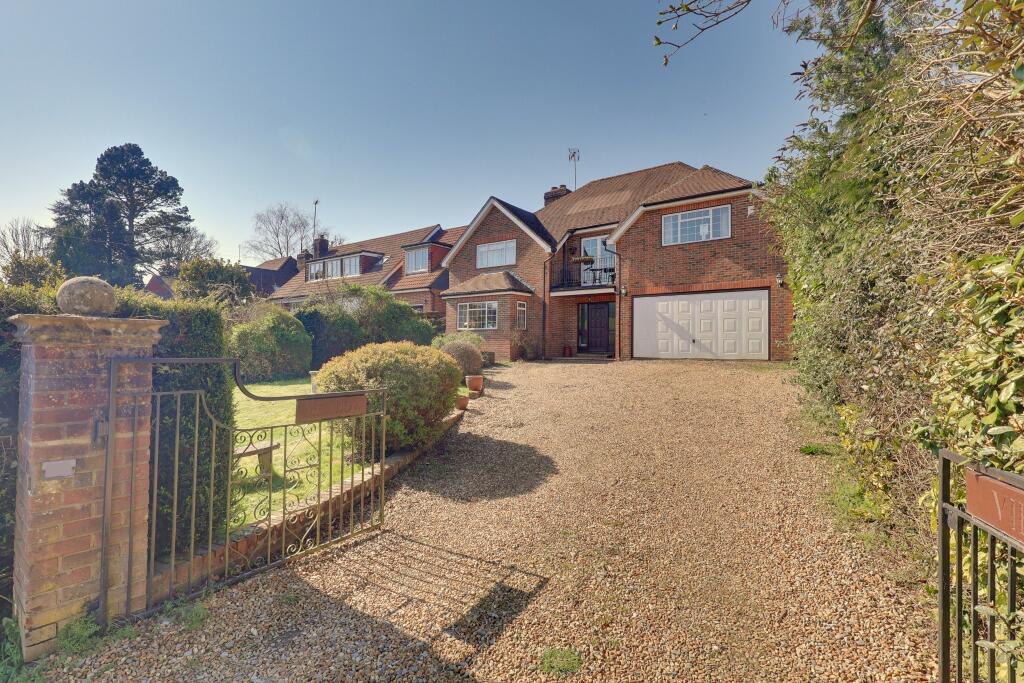 House in East Hampshire, Rowlands Castle - View 2