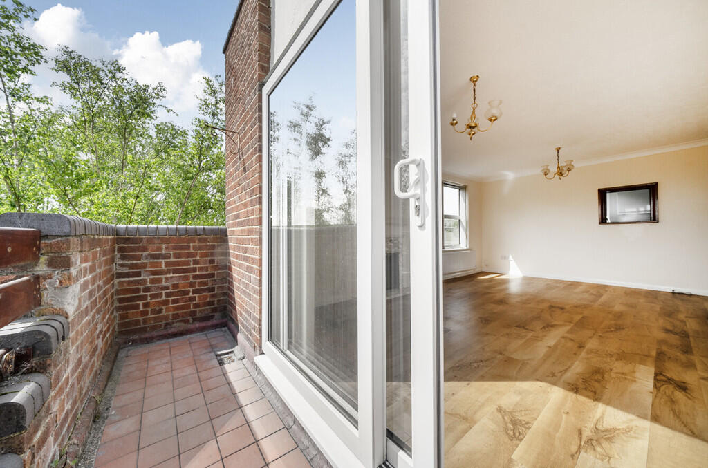 Apartment in London - View 4