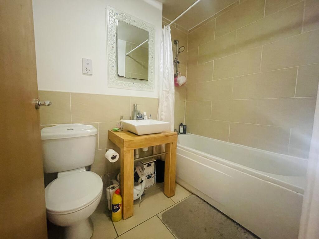 Additional image 4 of Brackendale