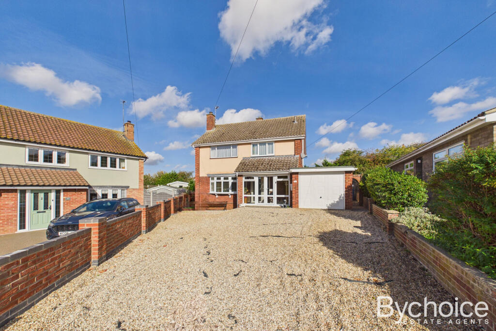 3-bed detached on Deben Drive, Sudbury, Suffolk, £440,000