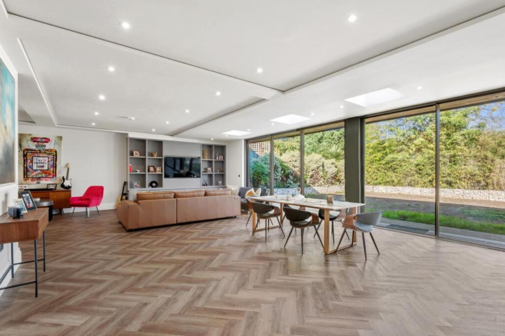 Property photo 11