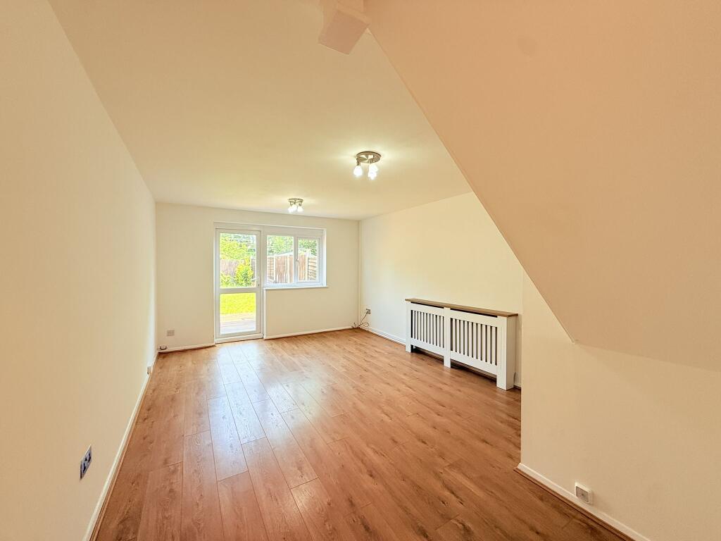 Falcon Avenue, Grays  photo 5