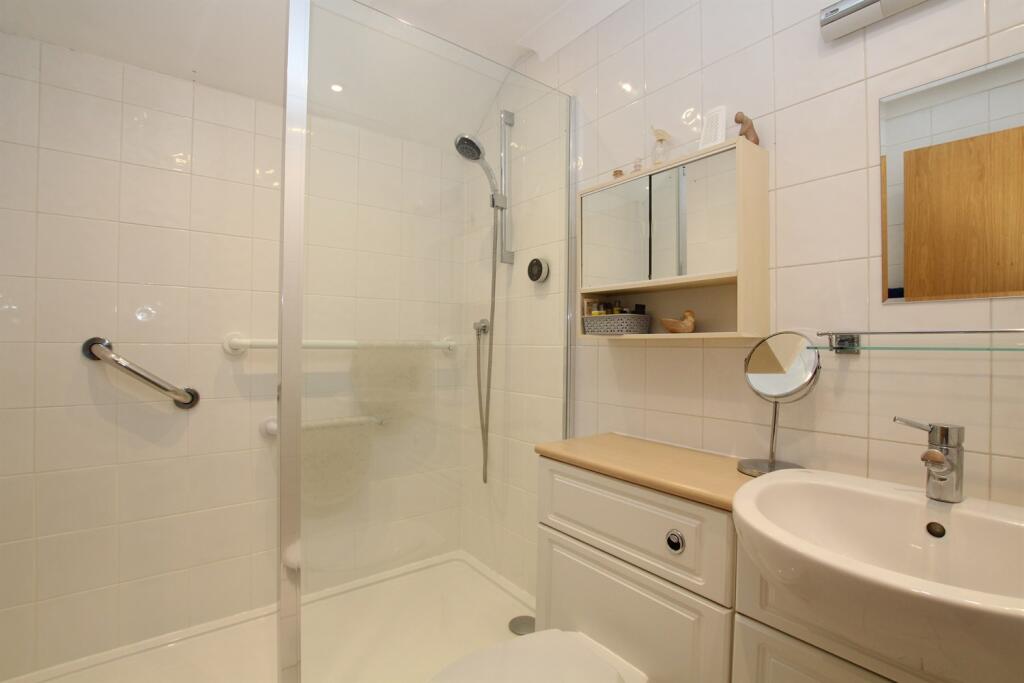 House in Portsmouth - View 4