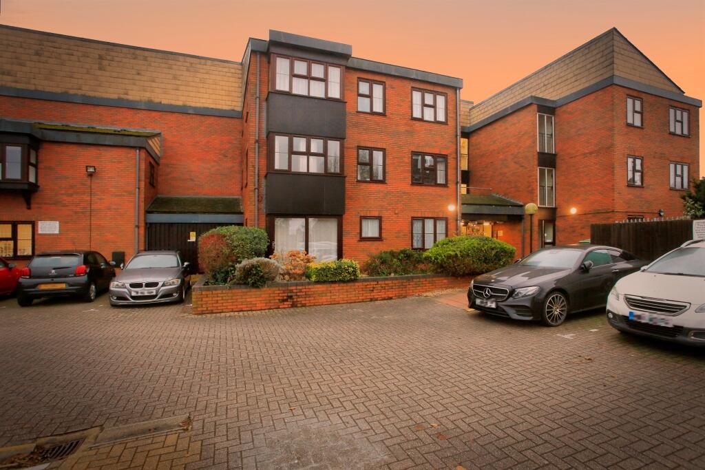 Main image of property: Lincoln Gate, Peterborough