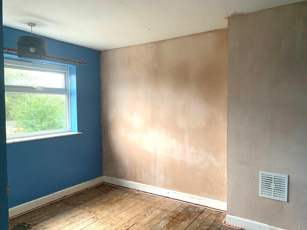 House in Stoke-on-Trent - View 5
