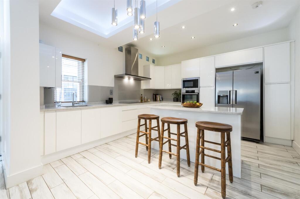 Phillimore Walk London, W8 Kensington & Chelsea - View 4