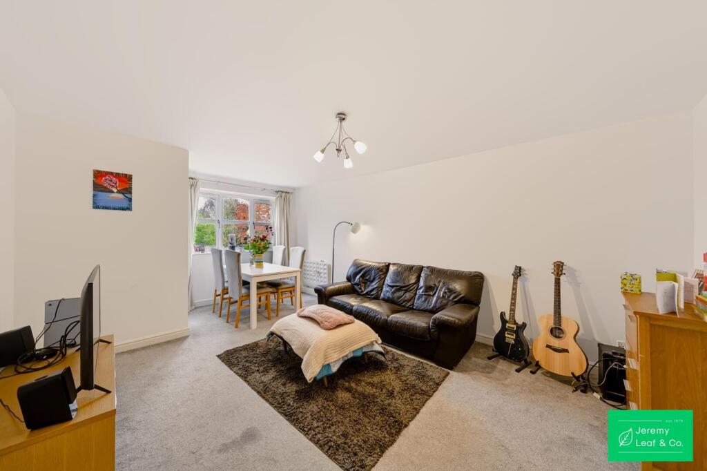 Apartment in London - View 2