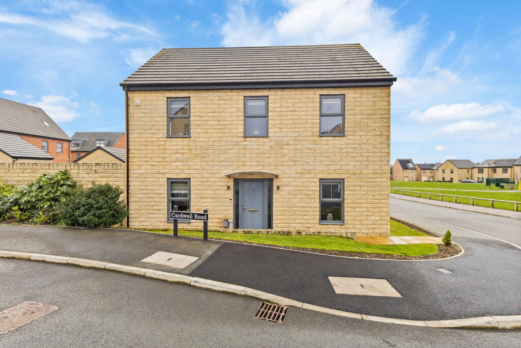 4-bed detached on Cardwell Road, Pontefract, £325,000