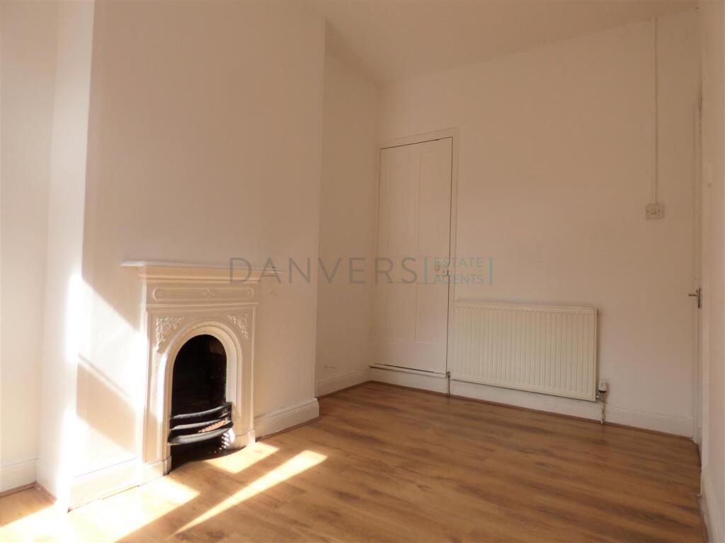 House in Leicester - More