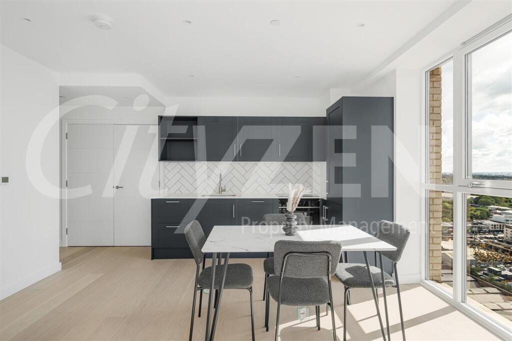 Apartment in London, Preston - View 4