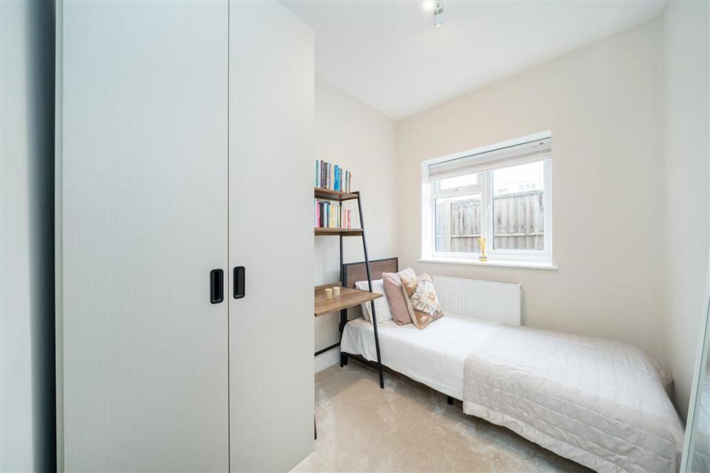 Apartment in London - More