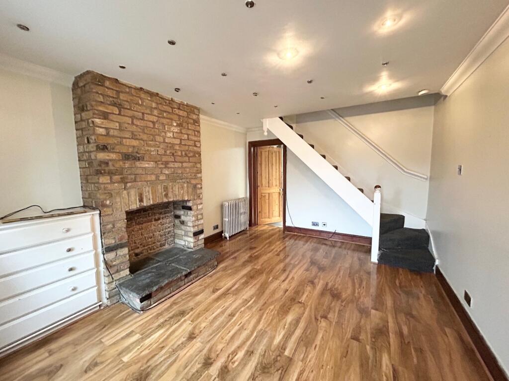 Main image of property: Kent View, Wennington Road, Rainham, RM13 9DT