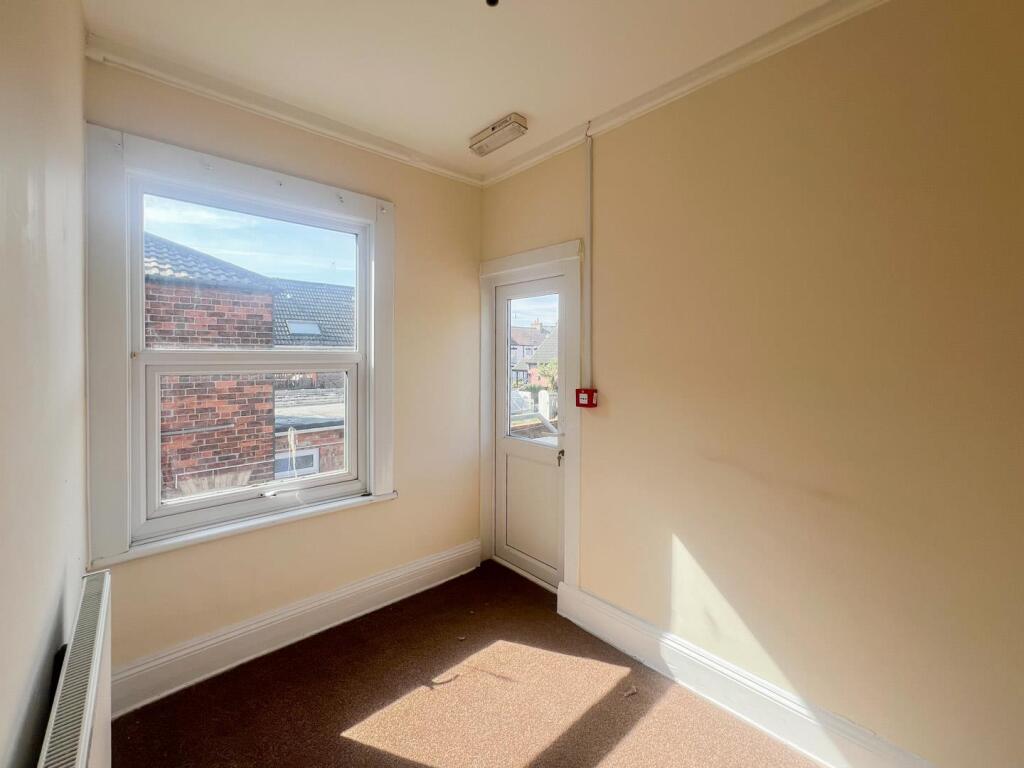 Apartment in Hull - More