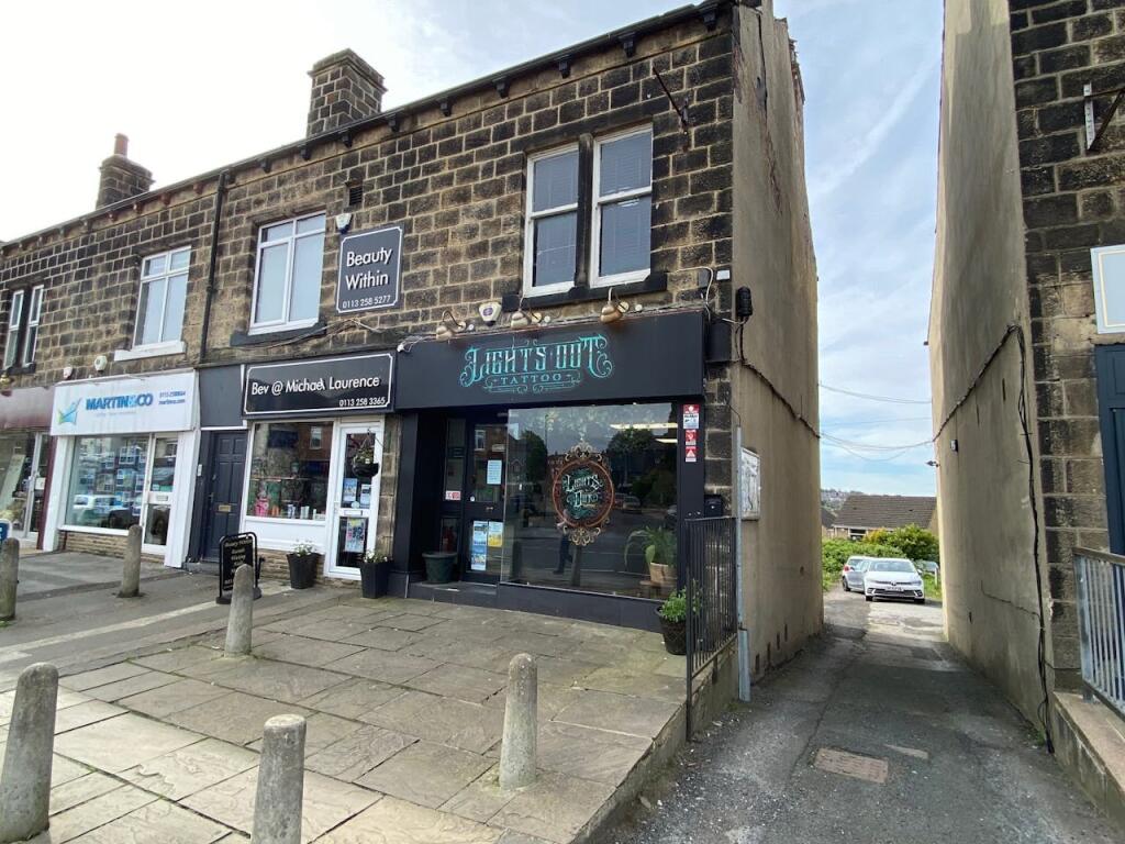 Main image of property: 97 New Road Side, Horsforth, Leeds, LS18 4QD