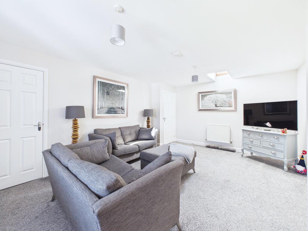 Apartment in Warrington - View 5