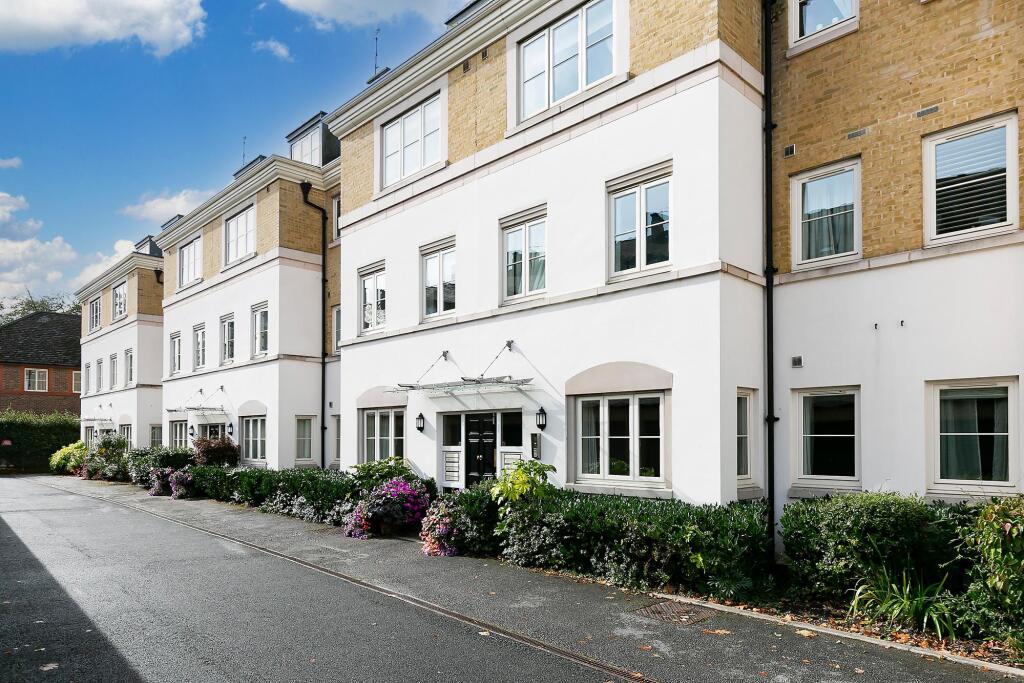 Main image of property: The Square, Dringhouses, York, YO24 1UR