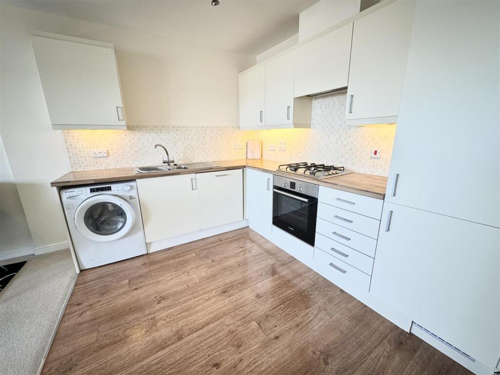 Norton Way, Poole photo 5