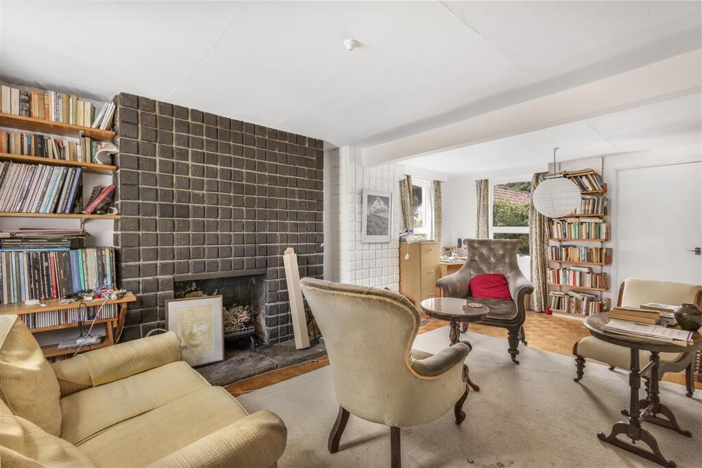 House in Takeley, Takeley Park - More
