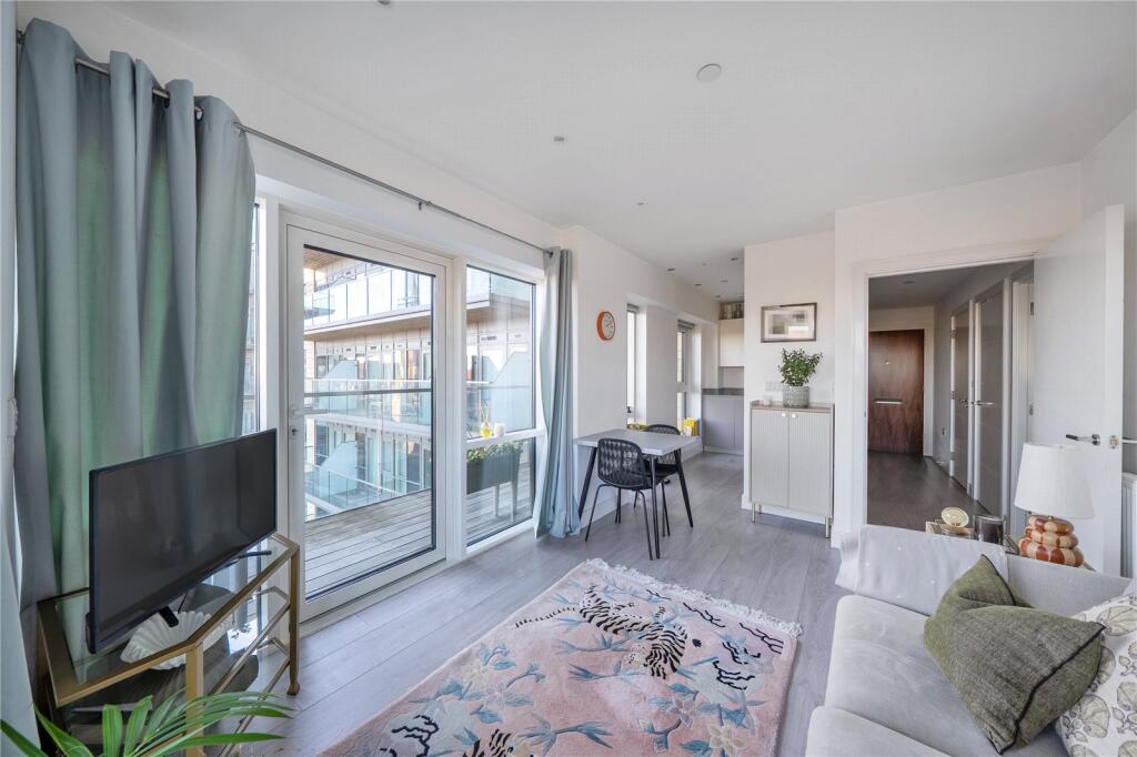 Main image of property: Longfield Avenue, London