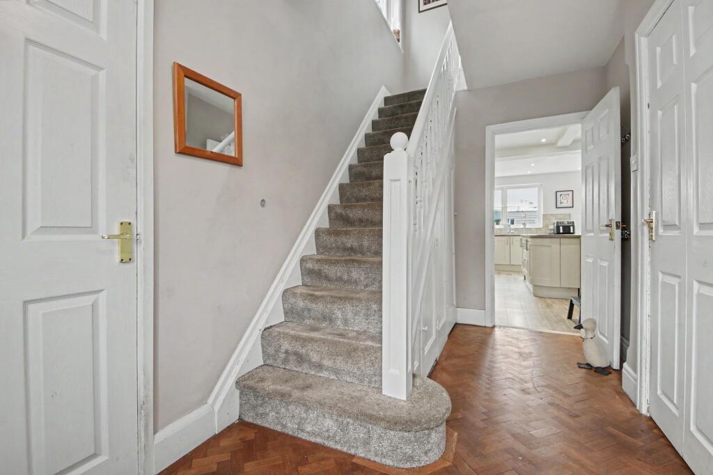 House in Southampton - View 5
