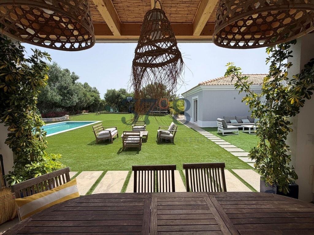Main image of property: Algarve, Estói