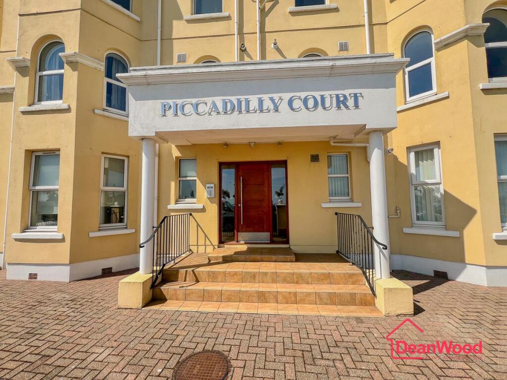 Apartment in Douglas, Willaston - View 2