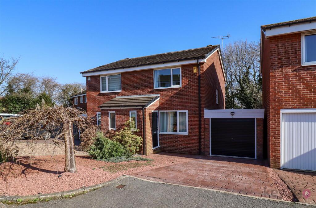 Main image of property: Oakworth Close, Halfway, Sheffield, S20