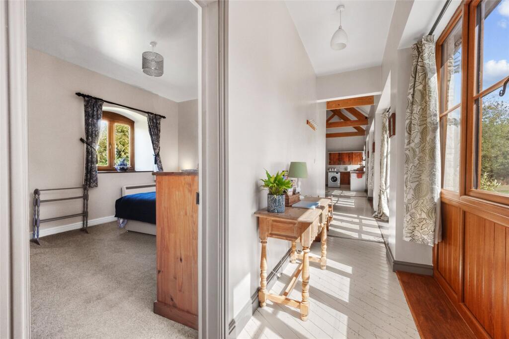 House in Dorchester, Chickerell - More