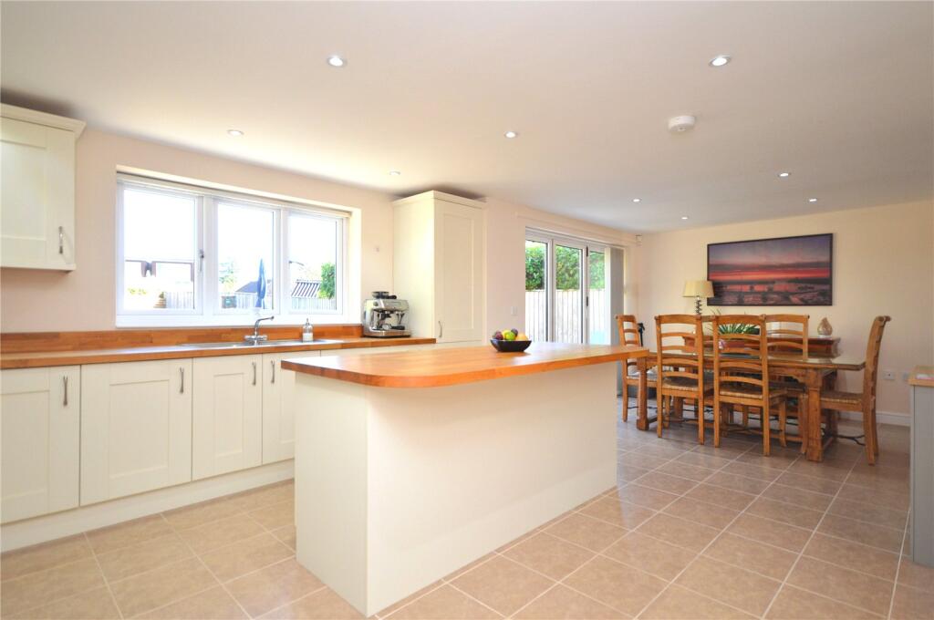 House in Huish Episcopi, Wearne - View 2