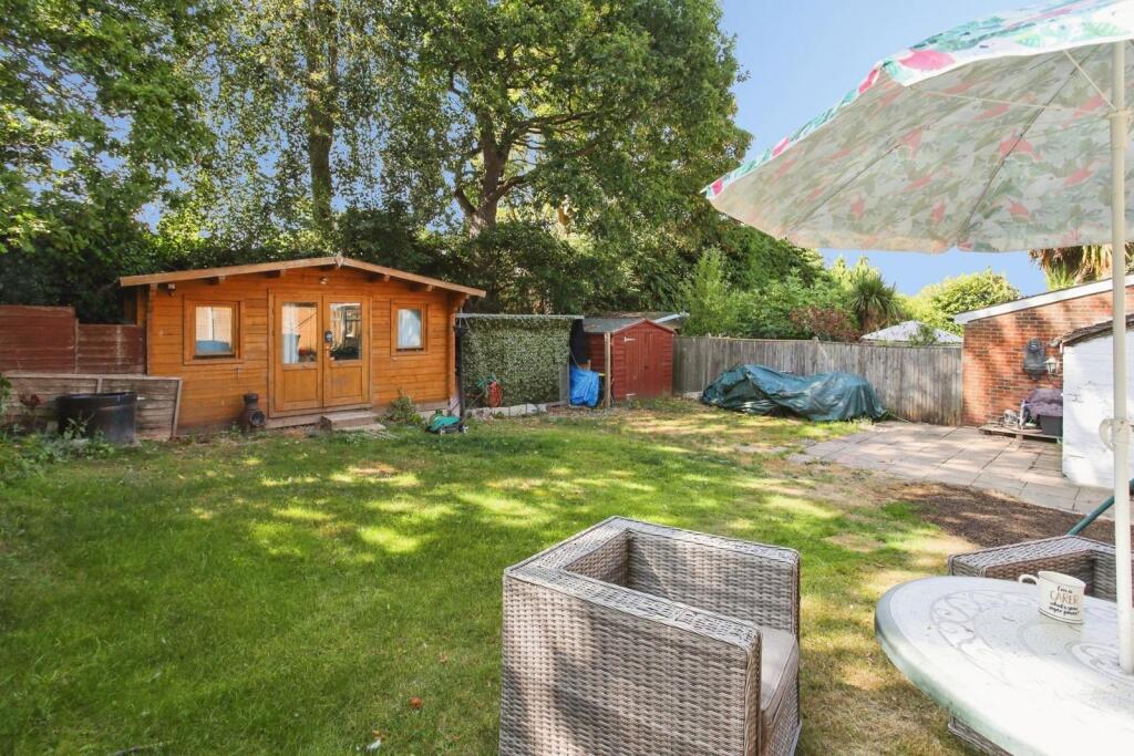 House in Tunbridge Wells, Hawkhurst - View 4