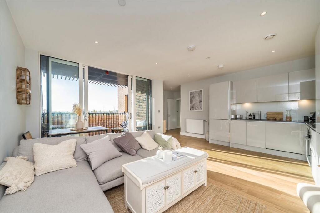 Main image of property: Greyhound Parade, Earlsfield, London