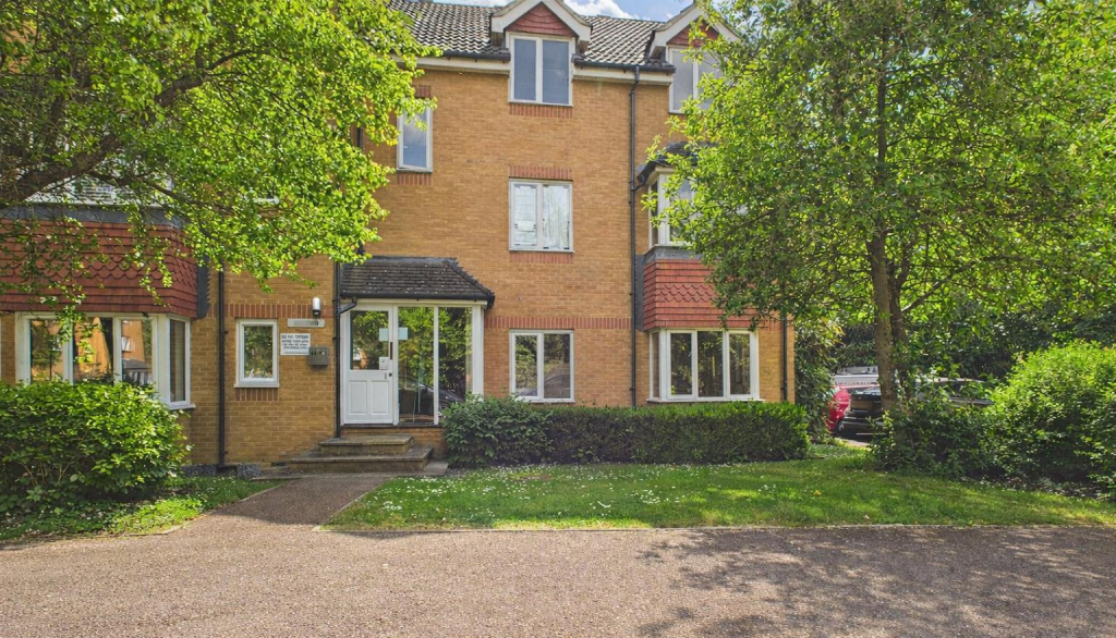 Main image of property: Redoubt Close, Grove Road, Hitchin