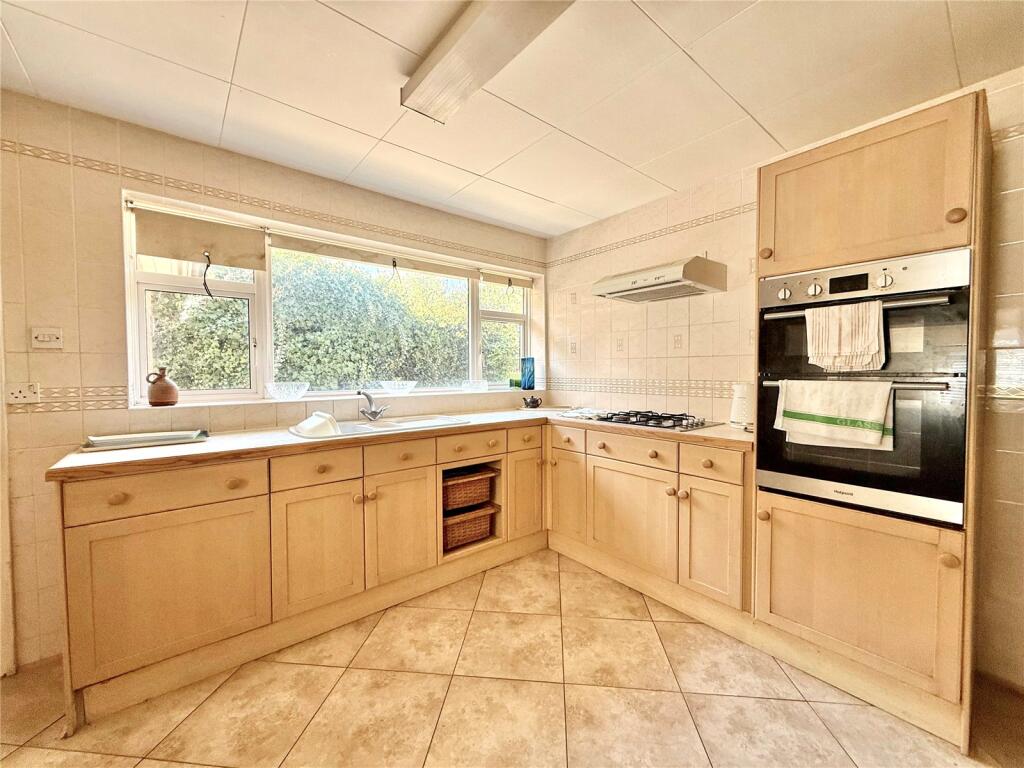 Prideaux Road, Eastbourne, East Sussex, BN21 photo 4